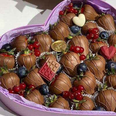 Сердце среднее в Kissberry по цене 6900 ₽