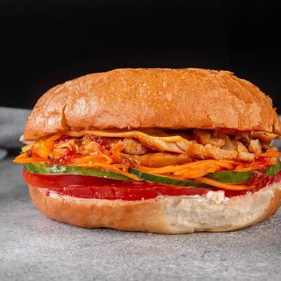 Сендвич курица в КОМБИНАТ шаурма и стритфуд по цене 192 ₽