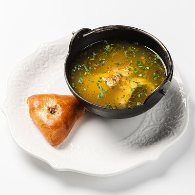 Уха из байкальских рыб с расстегаем в Омулевочная по цене 450 ₽