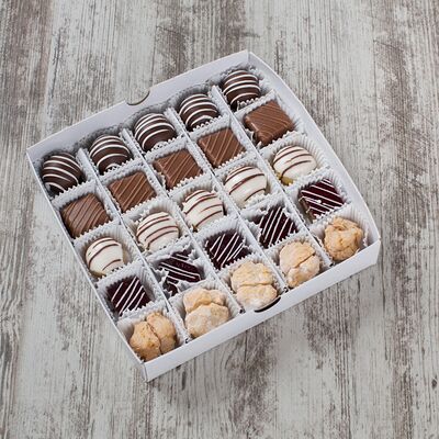 Пти-фуры в Кондитерский дом 24TORT RU по цене 1484 ₽