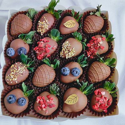 Набор 16.2 в Мос клубника в шоколаде по цене 3200 ₽