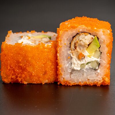 Калифорния с угрем в Сакура по цене 670 ₽