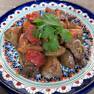 Жаркое из говядины в Plov iz love по цене 680 ₽