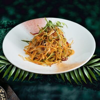 Салат Харбинский в LAOBAN по цене 660 ₽