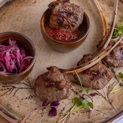 Каре барана на огне в Мархаба Халяль по цене 1860 ₽