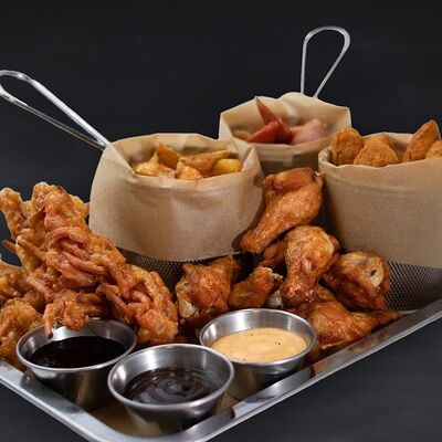 Мега ассорти в Gellert Bar по цене 1440 ₽