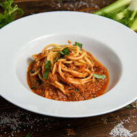 Спагетти Болоньезе в Villa Pasta