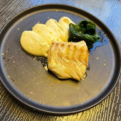 Филе трески с цветной капустойв Only Wine по цене 1550 ₽