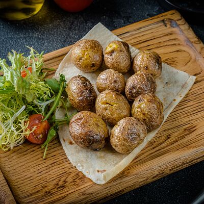 Молодой картофель с курдюком в Ресторан Воробьёвы Горы PREMIUM по цене 620 ₽