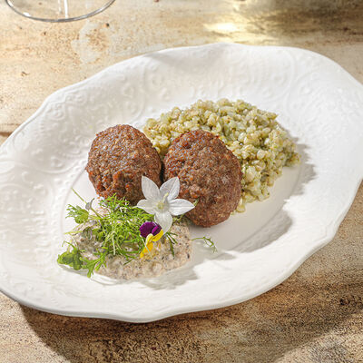 Котлета мясная с гречей зеленой в Ива по цене 885 ₽