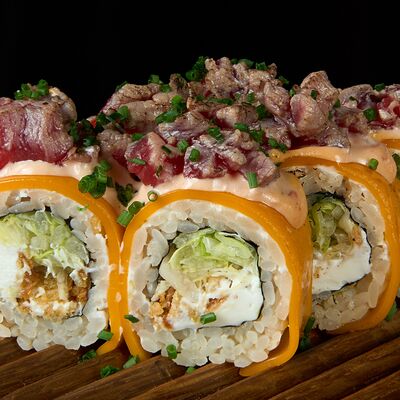 Тартар из говядины и сыр в Полтора тигра по цене 780