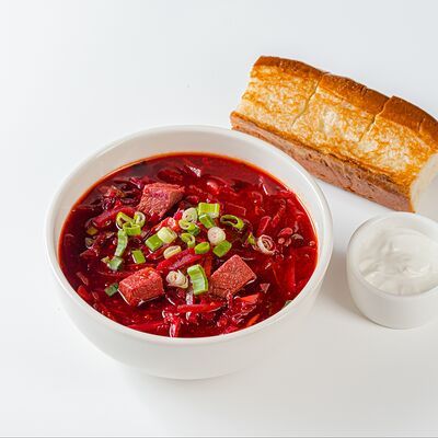 Борщ московский в Drunken duck pub по цене 620 ₽