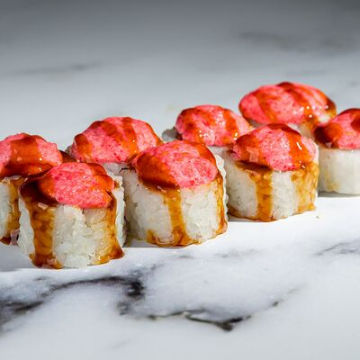 Ролл Запеченный с крабом в Pizza & Roll по цене 510 ₽