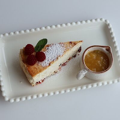 Запеканка с вялеными ягодами и фруктамив Буфет по цене 425 ₽