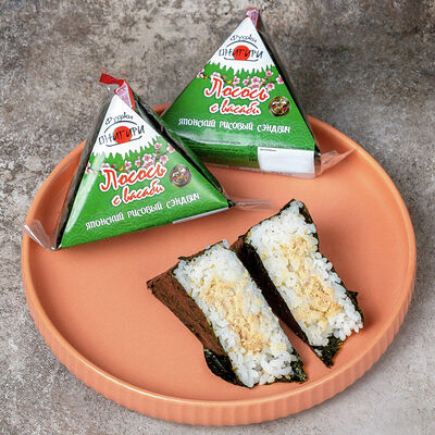 Онигири лосось с васаби в CHO-KAVO по цене 120 ₽