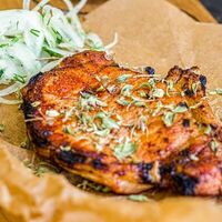 Шашлык из cвинoй корейки с овощами на гриле в Шашлычный Домик