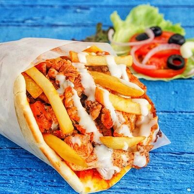 Шаурма с фри в Мангал и мясо по цене 454 ₽