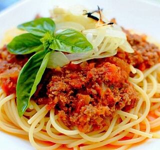 Pasta bolognese в PARTY PIZZA+ по цене 494 ₽