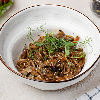 Wok с говядиной и овощами в Коломан по цене 510 ₽