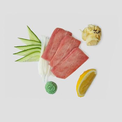 Сашими Тунец в Mad по цене 440 ₽