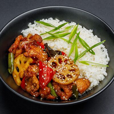 Курица с овощами в соусе 