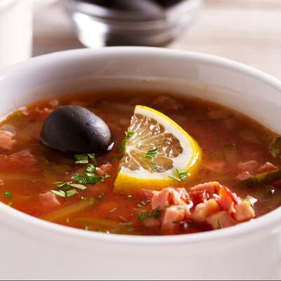 Солянка сборная мяснаяв Роза ветров по цене 380 ₽