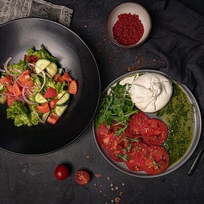 Буррата с томатами и соусом песто в Nest по цене 880 ₽