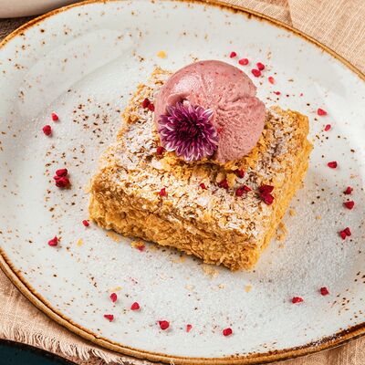 Торт Омар Хайям в Омар Хайям Европа и Азия по цене 350 ₽