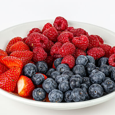 Ягодная тарелка в Магадан по цене 3700 ₽