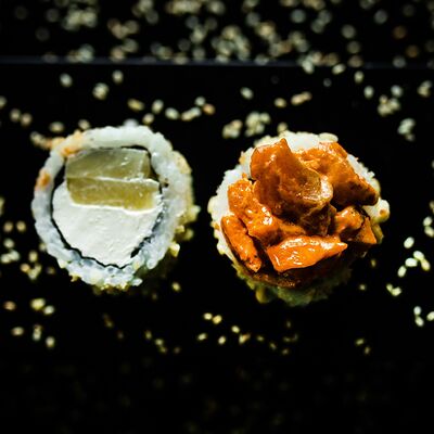 Ролл Spicy Salmon в Я сделаль по цене 22 р.
