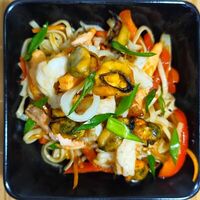 Удон с морепродуктами в соусе терияки в Sushi & Pizza
