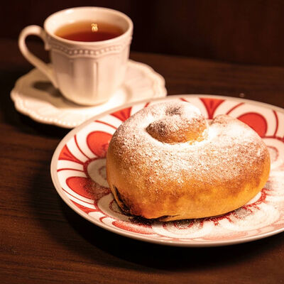 Плюшка с корицей в Плюшка по цене 250 ₽