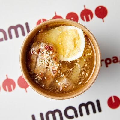 Рамен с жареной cвинoй вырезкой в Umami по цене 129