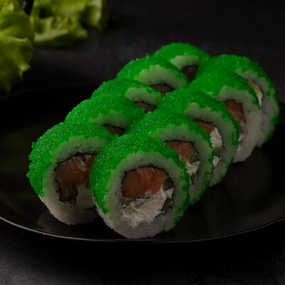 Калифорния с копченым лососем в Snail Суши по цене 491 ₽