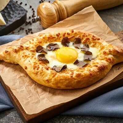 Хачапури по-аджарски с трюфелем в MANANA по цене 750