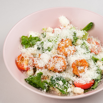 Цезарь с креветкой в Трай по цене 621 ₽