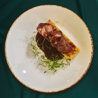 Нежная говядина с картофельным гратеном в Бали по цене 1100 ₽