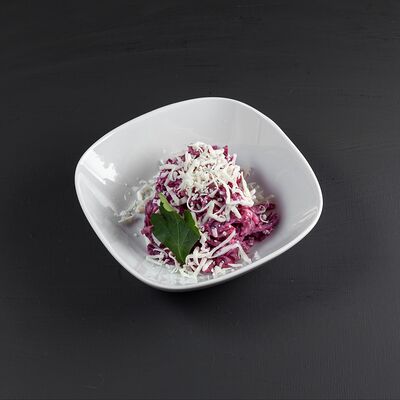 Салат со свеклой и сыром в едDA по цене 140 ₽