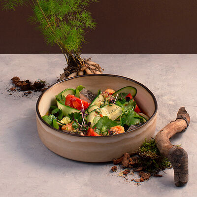 Салат с обжаренными креветками и палтусом в VASILCHUKI Chaihona №1 по цене 780