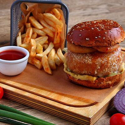 Hannibal бургер в Андеграунд Pizza & Sushi по цене 449 ₽