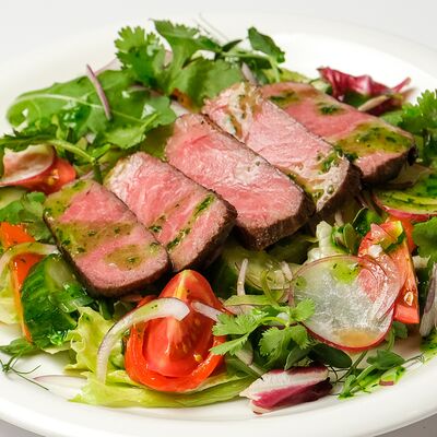 Стейк-салатв Cafeshion по цене 780 ₽