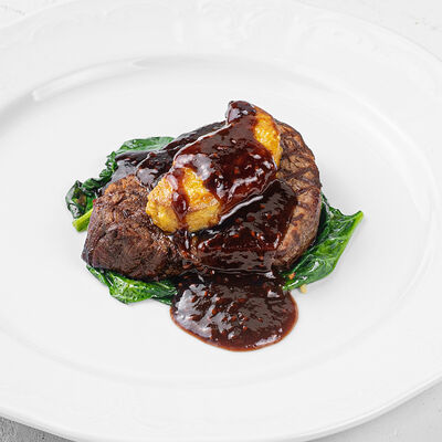 Медальон с фуа-гра и шпинатом в Волга-Волга по цене 3590 ₽