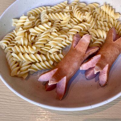 Сосиски с гарниром на выбор в Bistro Оstro по цене 460 ₽