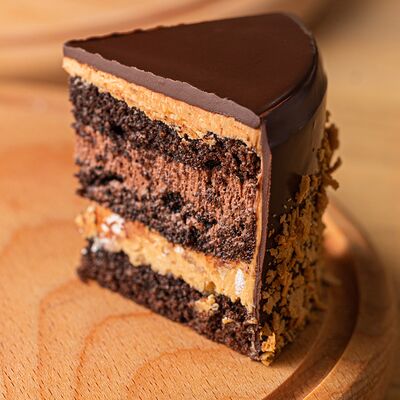 Торт Шоколадно-ореховыйв Булошная по цене 297 ₽