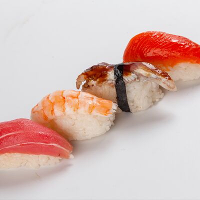 Суши сет Мечта Суши еда в Underground Sushi City по цене 1050 ₽