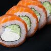 Фила Фирменная с огурцом в Sushiman по цене 4250