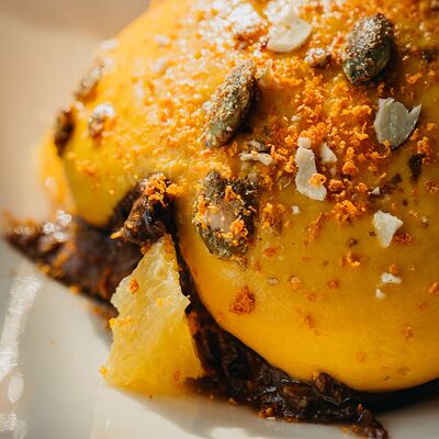 Кролик с шоколадом и тыквой, сегменты апельсина в Padron по цене 1360 ₽