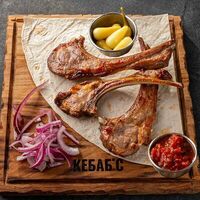 Шашлык из бараньей корейки в Кебабc