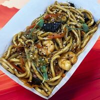 Китайский вок с морепродуктами в Лапша и Утки