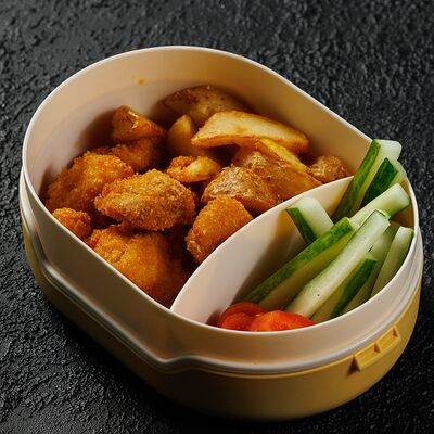 Детский сет №1 с картофельными долькам в Umami Ramen Club по цене 573 ₽